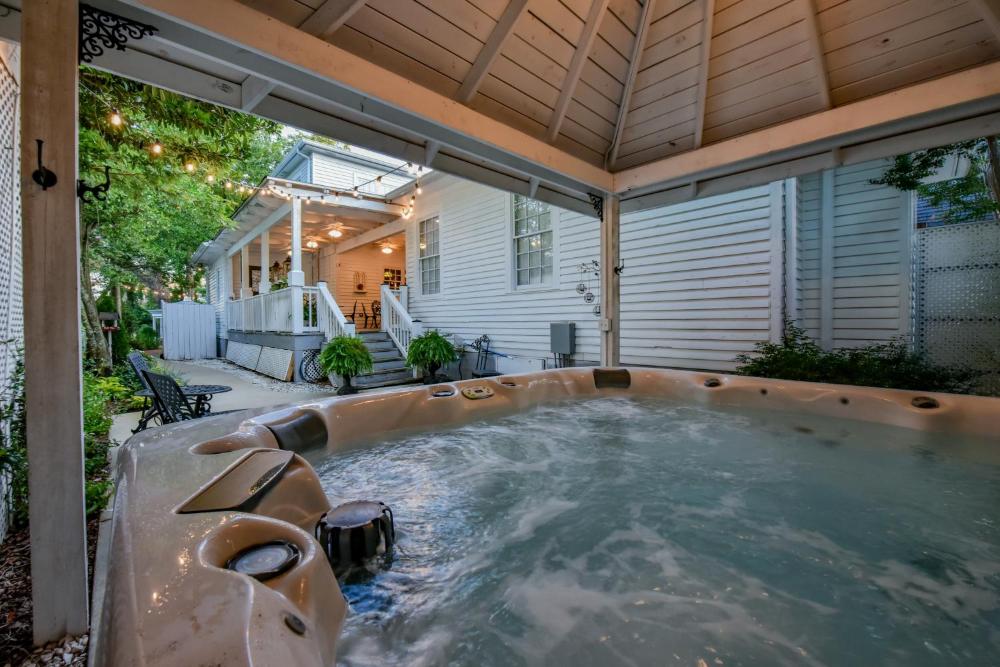 Bama Bed and Breakfast - Wisteria Suite